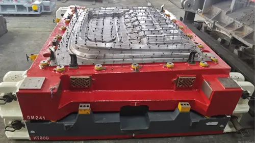 จัดส่งแม่พิมพ์แผงด้านหลังสำหรับ KQ5152 เรียบร้อยแล้ว